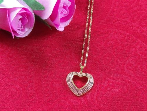 N1126 - Stylish & Modern Pink Diamante Heart 12.99€
