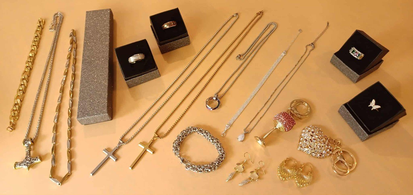 Host a Jewellery Party.